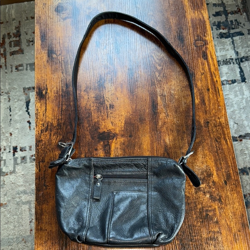 Elegant Black Leather Crossbody Bag